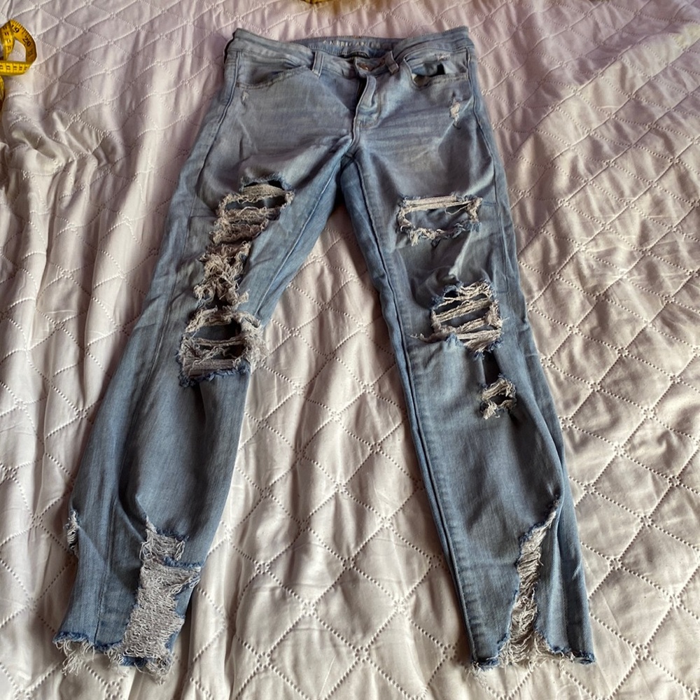 American Eagle Ripped Skinny Jeans